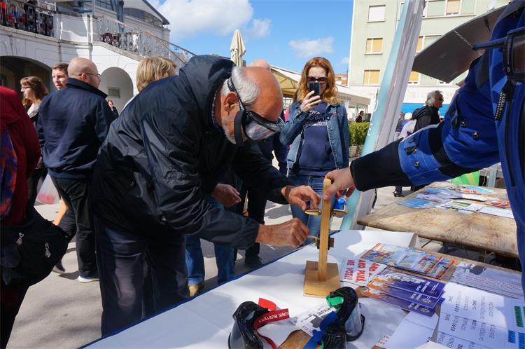 Slika /2019/trijezni štand4.JPG